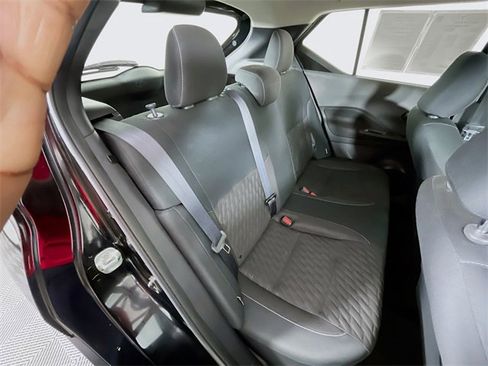 Used 2022 Nissan Kicks S image 26