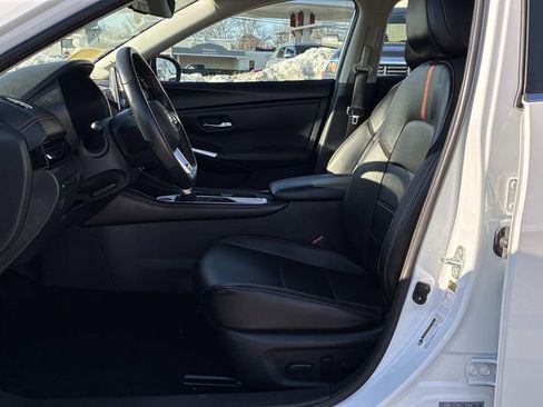 Certified 2023 Nissan Sentra SR w/ SR Premium Package image 22