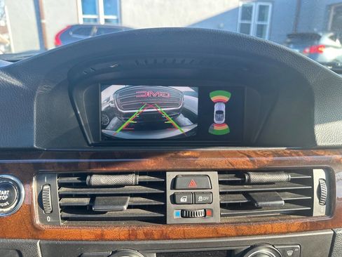 Used 2011 BMW 328i Convertible image 14