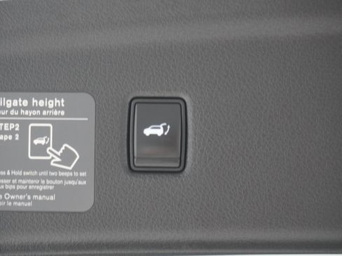 Used 2021 INFINITI QX50 Essential w/ Convenience Package image 27