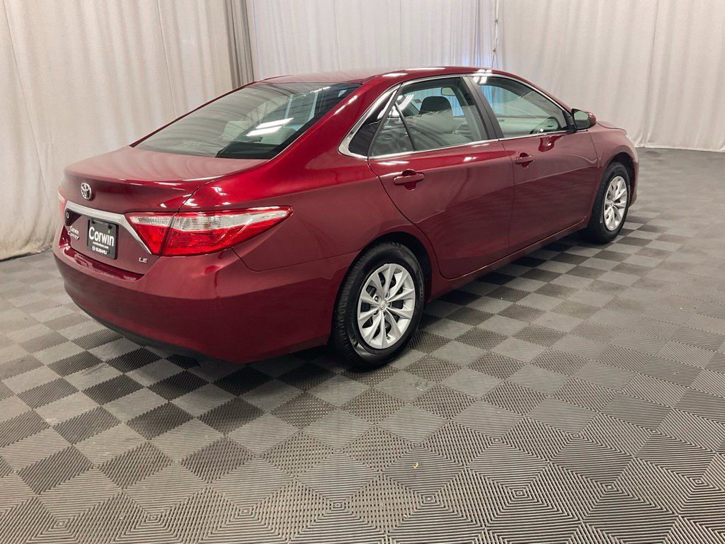 Used 2016 Toyota Camry LE FWD image 2