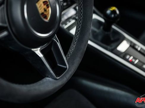 Used 2016 Porsche Cayman GT4 image 25