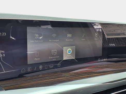 New 2026 Cadillac Escalade Luxury w/ LPO, Radiant Package RWD image 33