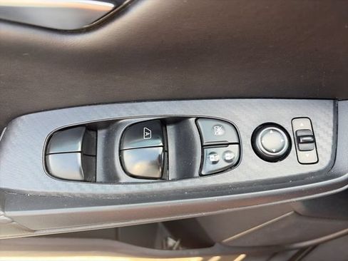 Used 2024 Nissan Sentra SV FWD image 20