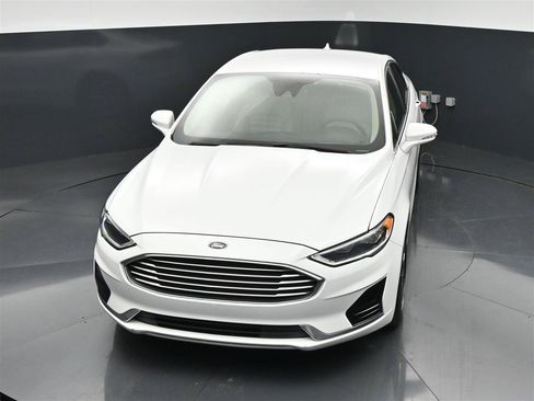 Used 2020 Ford Fusion SEL FWD image 20