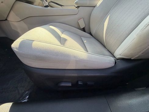 Used 2021 Nissan Altima 2.5 SV w/ SV Premium Package FWD image 13