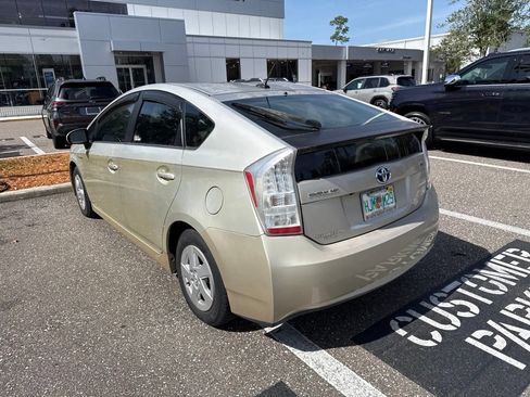 Used 2011 Toyota Prius Three w/ Navigation Pkg FWD image 10