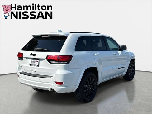 Used 2019 Jeep Grand Cherokee Altitude AWD/4WD image 2
