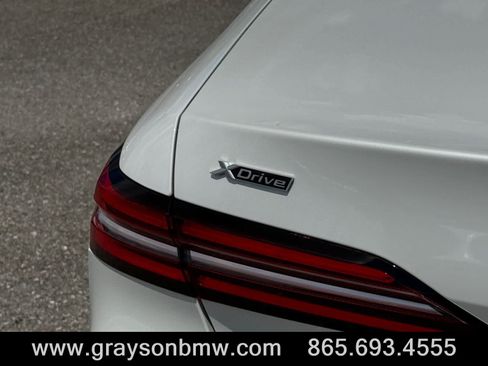 Used 2026 BMW 540i xDrive AWD/4WD image 10