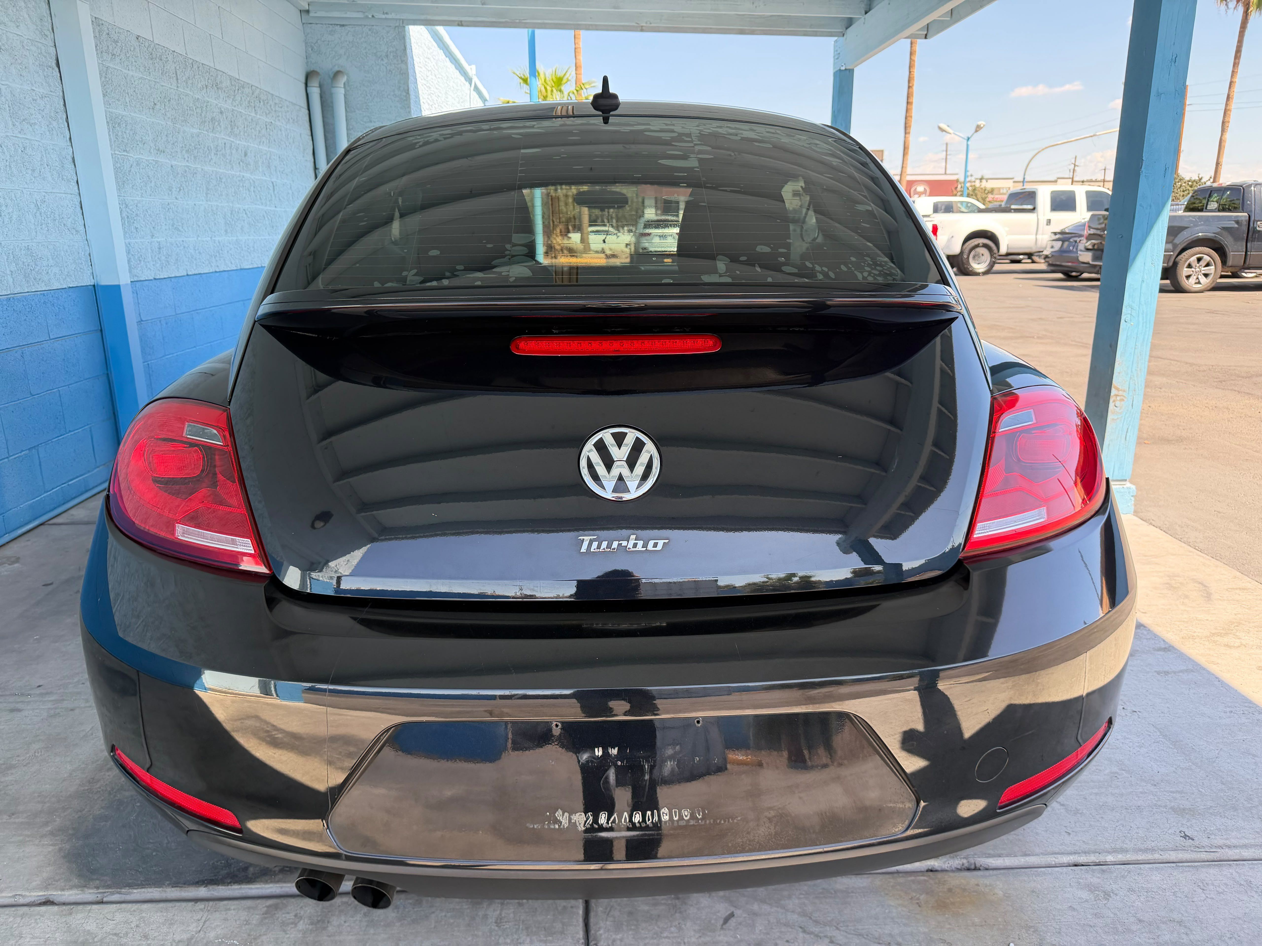 Used 2016 Volkswagen Beetle 1.8T Classic FWD image 3