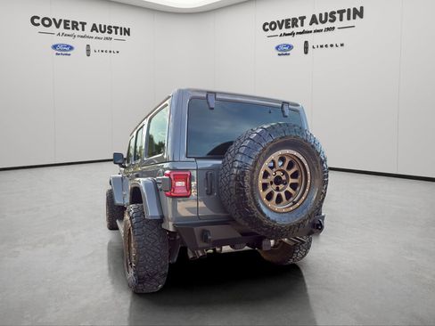 Used 2022 Jeep Wrangler Unlimited Rubicon w/ Trailer Tow Package AWD/4WD image 3