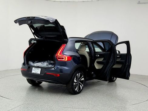 New 2026 Volvo XC40 B5 Ultra w/ Climate Package image 11