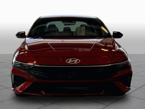 Used 2025 Hyundai Elantra Sport FWD image 4