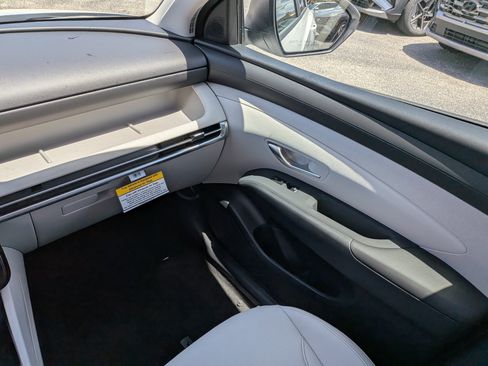 New 2026 Hyundai Tucson Blue SE AWD/4WD image 17