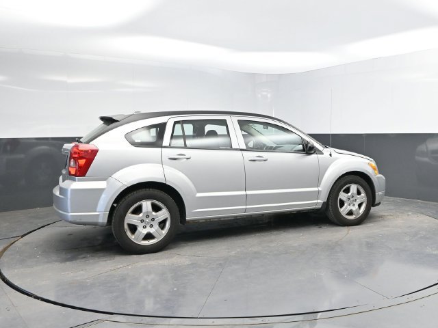 Used 2009 Dodge Caliber SXT FWD image 2