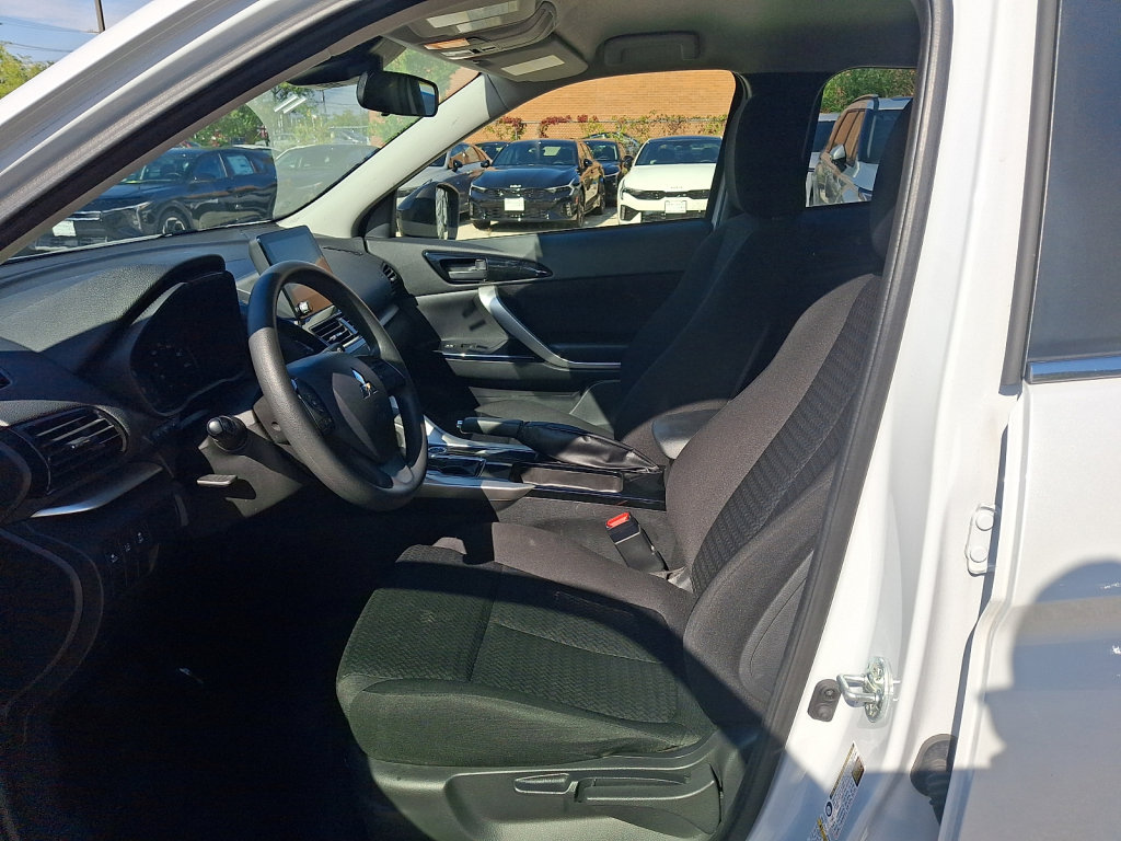 Used 2024 Mitsubishi Eclipse Cross LE AWD/4WD image 23