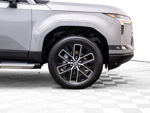 Used 2025 Lexus GX 550 w/ Cold Area Package image 35