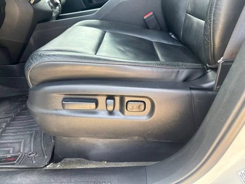 Used 2015 Honda Pilot Touring image 21