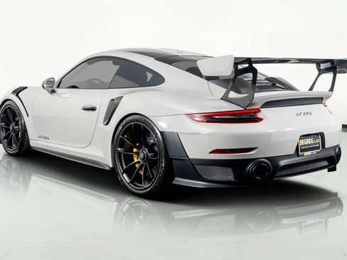Used 2018 Porsche 911 GT2 RS w/ Weissach Package image 15