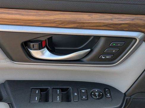 Used 2017 Honda CR-V EX-L image 12