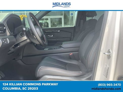 Certified 2025 Honda Pilot TrailSport image 15