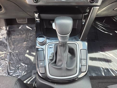 Used 2025 Kia Seltos S FWD image 30