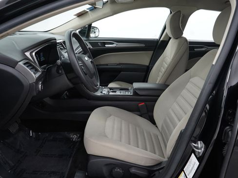 Used 2018 Ford Fusion S image 21