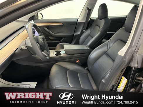 Used 2023 Tesla Model 3 Standard Range image 11