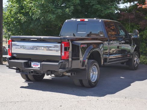 Certified 2024 Ford F350 Limited w/ FX4 Off-Road Package AWD/4WD image 31