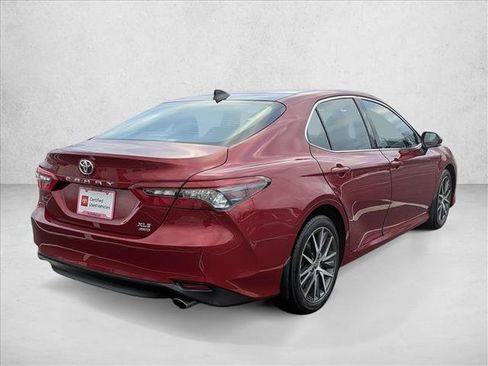 Certified 2022 Toyota Camry XLE image 5