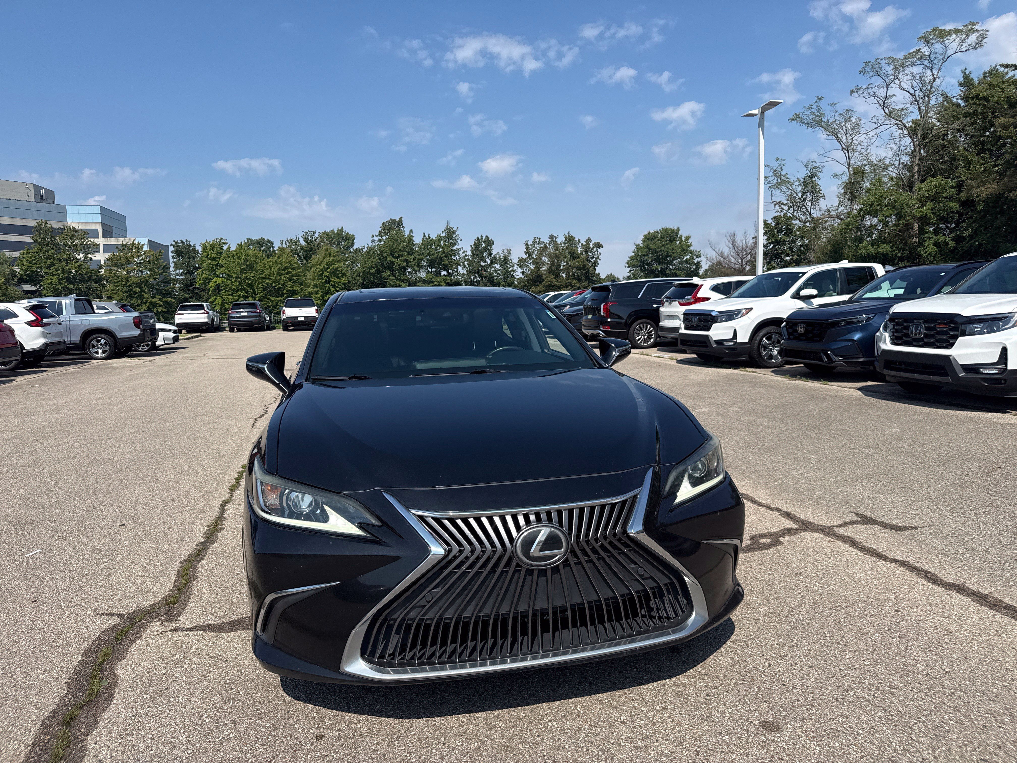 Used 2019 Lexus ES 350 w/ Premium Package FWD image 21