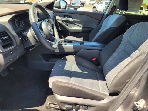 Used 2023 Nissan Rogue SV FWD image 15
