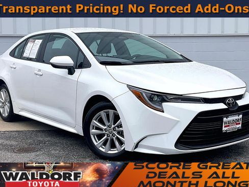 Used 2023 Toyota Corolla LE w/ LE Convenience Package image 1