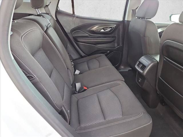 Used 2024 GMC Terrain SLE FWD image 17