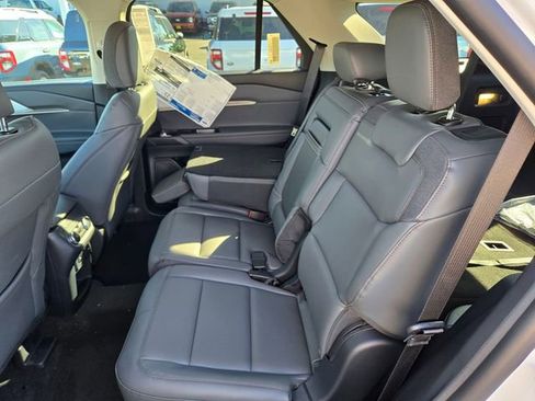 New 2026 Ford Explorer Active w/ Active Comfort Package image 12