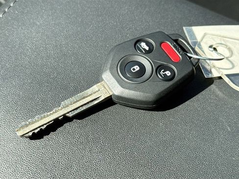 Used 2023 Subaru Outback Premium image 26