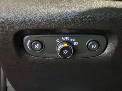 Used 2019 Chevrolet Traverse LT AWD/4WD image 22