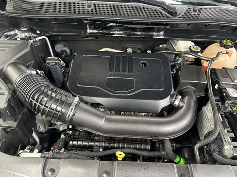 Used 2022 Chevrolet Blazer LT FWD image 17
