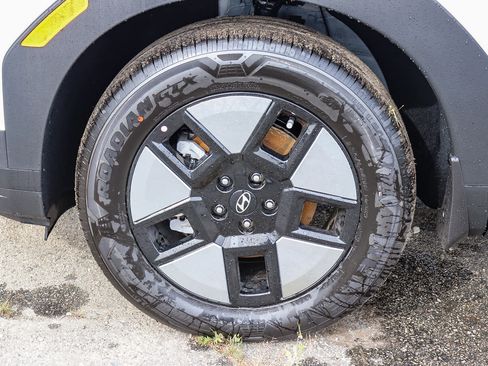 New 2026 Hyundai Santa Fe SE image 12