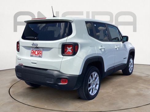 Used 2023 Jeep Renegade Latitude AWD/4WD image 12