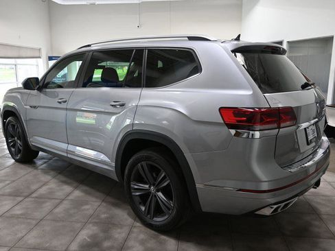 Used 2022 Volkswagen Atlas SEL R-Line AWD/4WD image 3