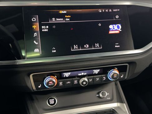 Used 2025 Audi Q3 2.0T Premium w/ Convenience Package image 23