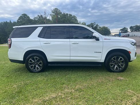 Used 2022 Chevrolet Tahoe Z71 w/ Luxury Package AWD/4WD image 8