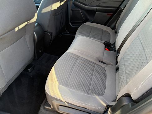 Used 2021 Ford Escape SE image 30