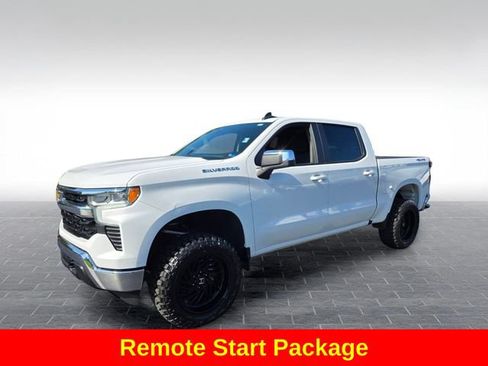 Used 2025 Chevrolet Silverado 1500 LT AWD/4WD image 4