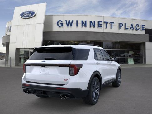 New 2026 Ford Explorer ST image 8