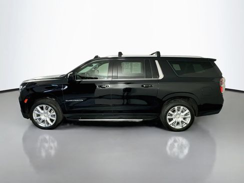 Used 2021 Chevrolet Suburban LT AWD/4WD image 4