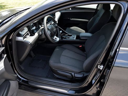 Used 2021 Kia K5 LXS FWD image 11