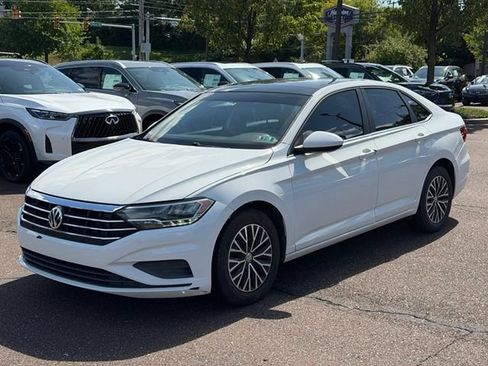 Used 2019 Volkswagen Jetta SE FWD image 3