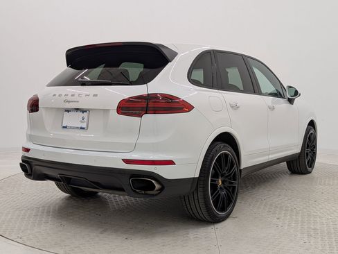 Used 2018 Porsche Cayenne AWD image 9